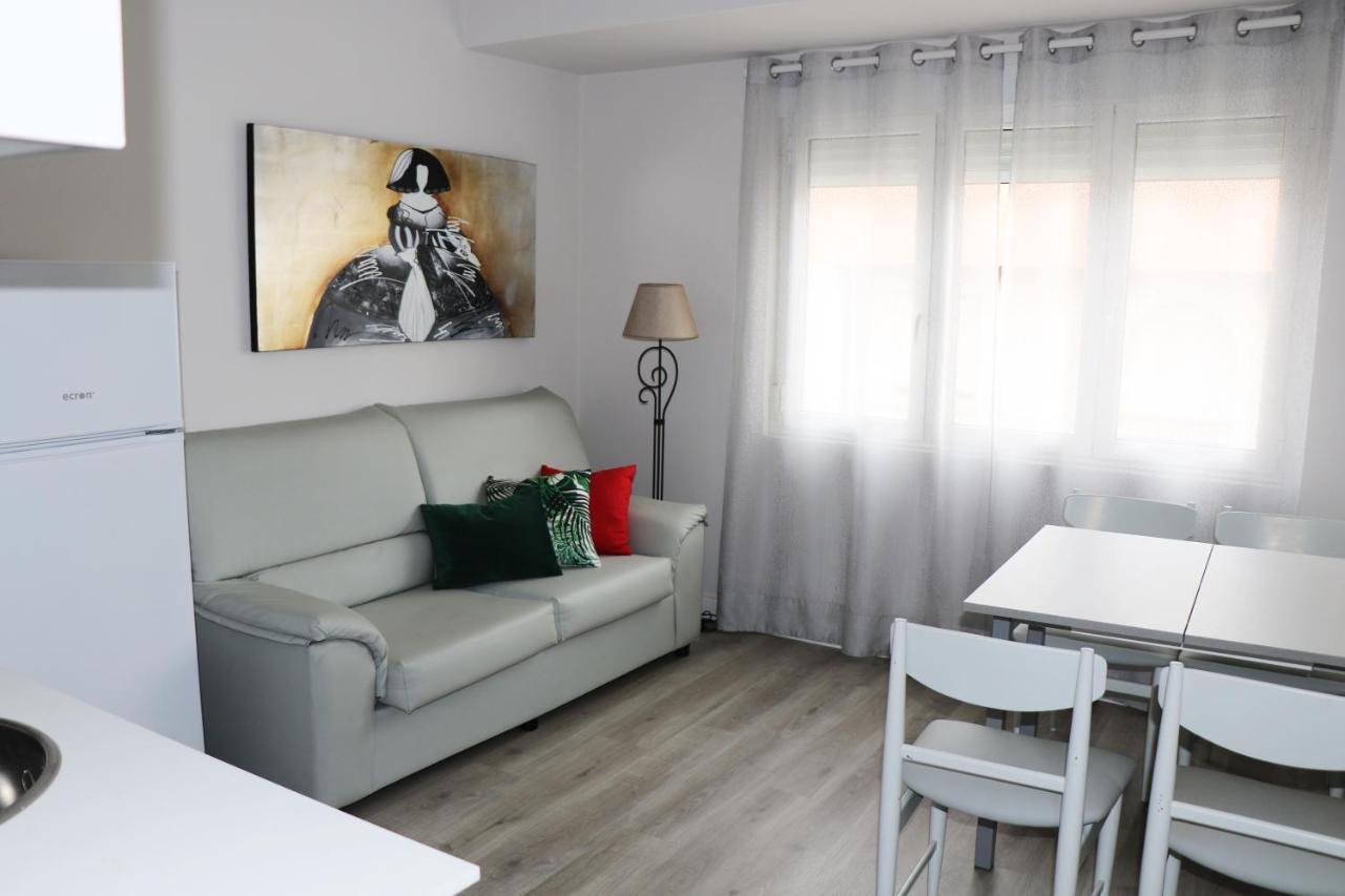 Kasetas Apartment'S Sarria Esterno foto