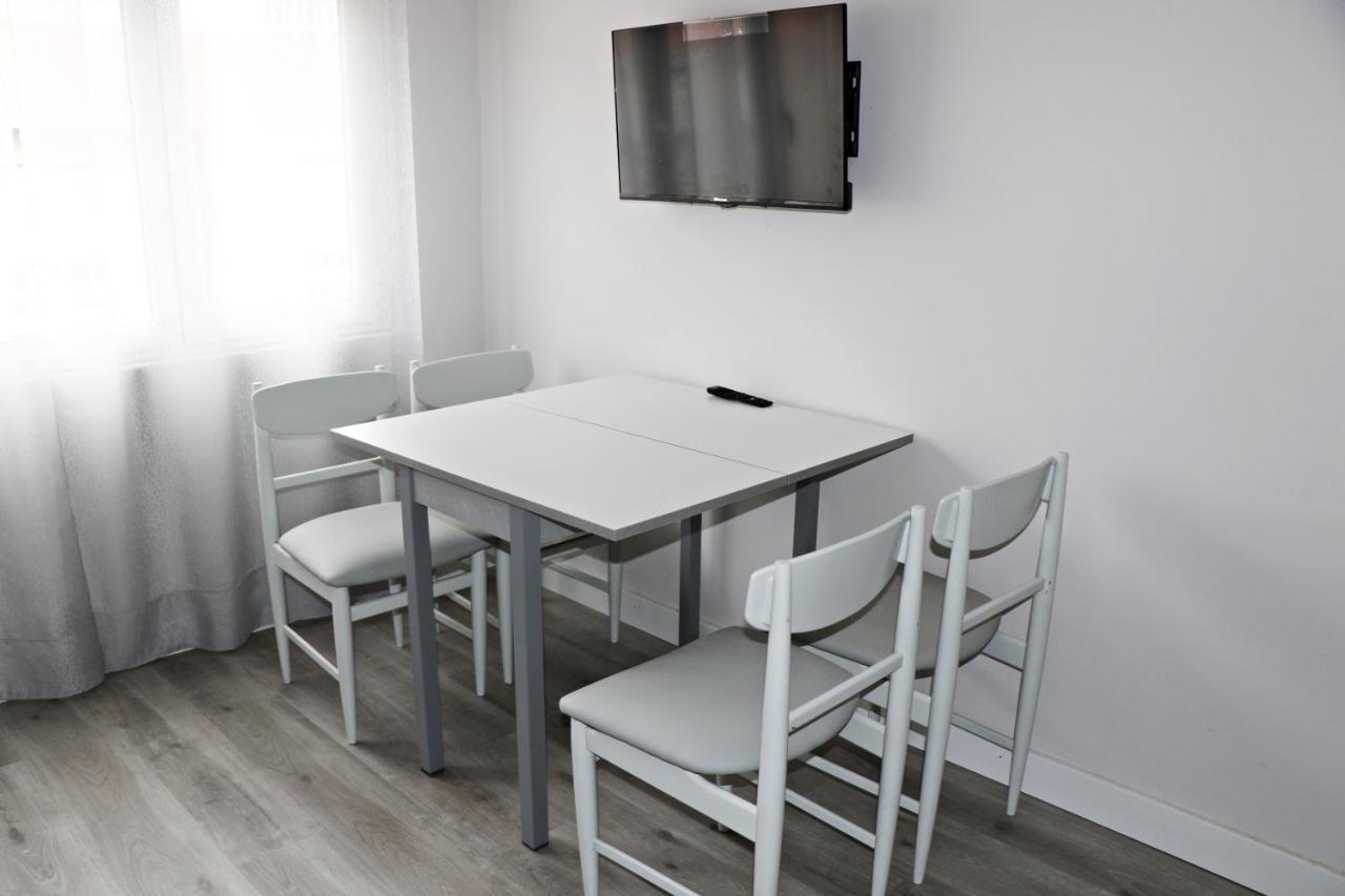 Kasetas Apartment'S Sarria Esterno foto