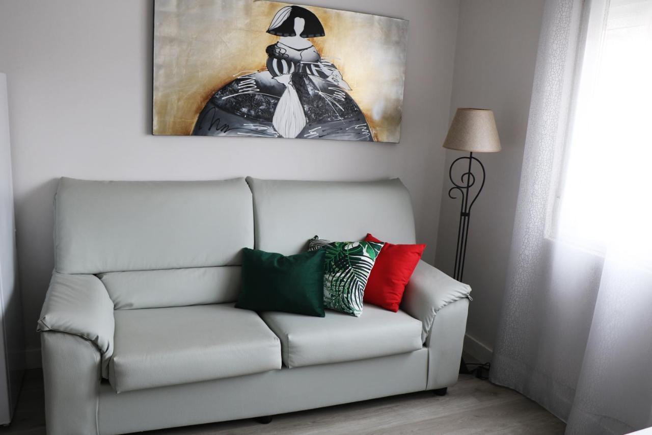 Kasetas Apartment'S Sarria Esterno foto